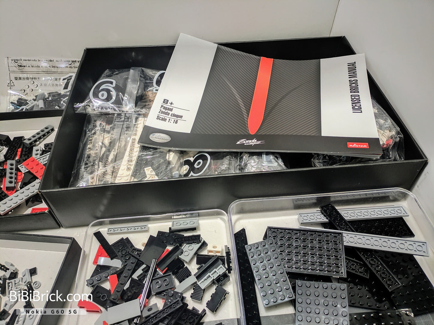 RASTAR Pagani Zonda Cinque Roadster 1:16 98200