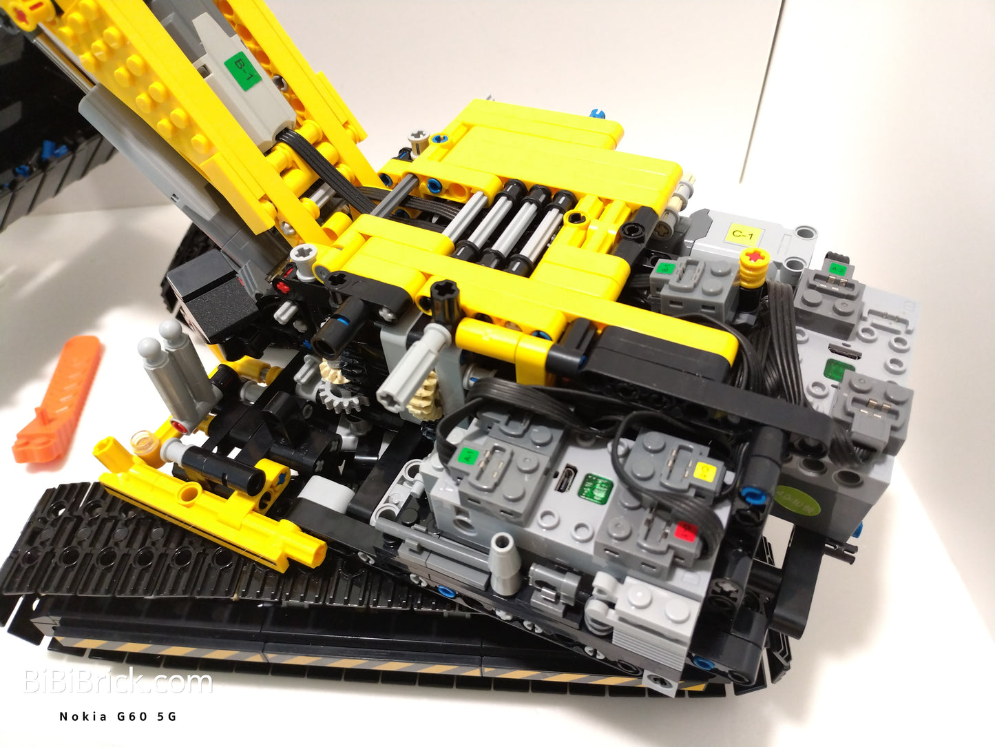 宇星模王 Models No. Mechanical Digger (挖泥機) 13112