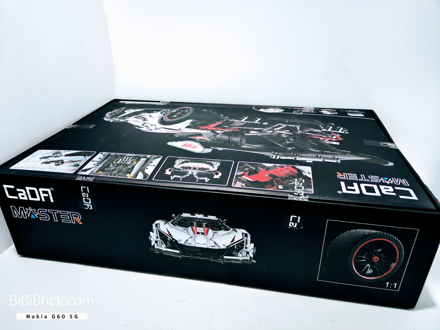 咔搭 CaDA Master V12 Hypercar Apollo IE 1:8 C61053